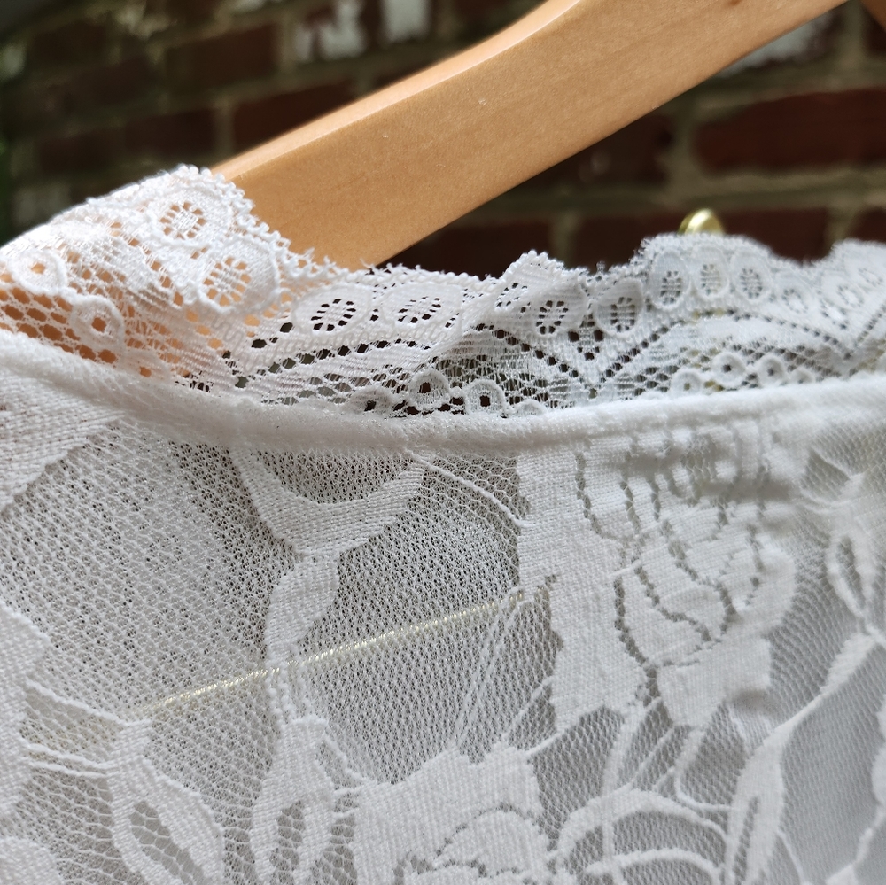 Lace dress. Long sleeve. Short. - Picture 3 of 13